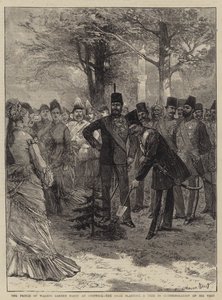 La festa in giardino del Principe di Galles a Chiswick, lo Scià pianta un albero in commemorazione della sua visita